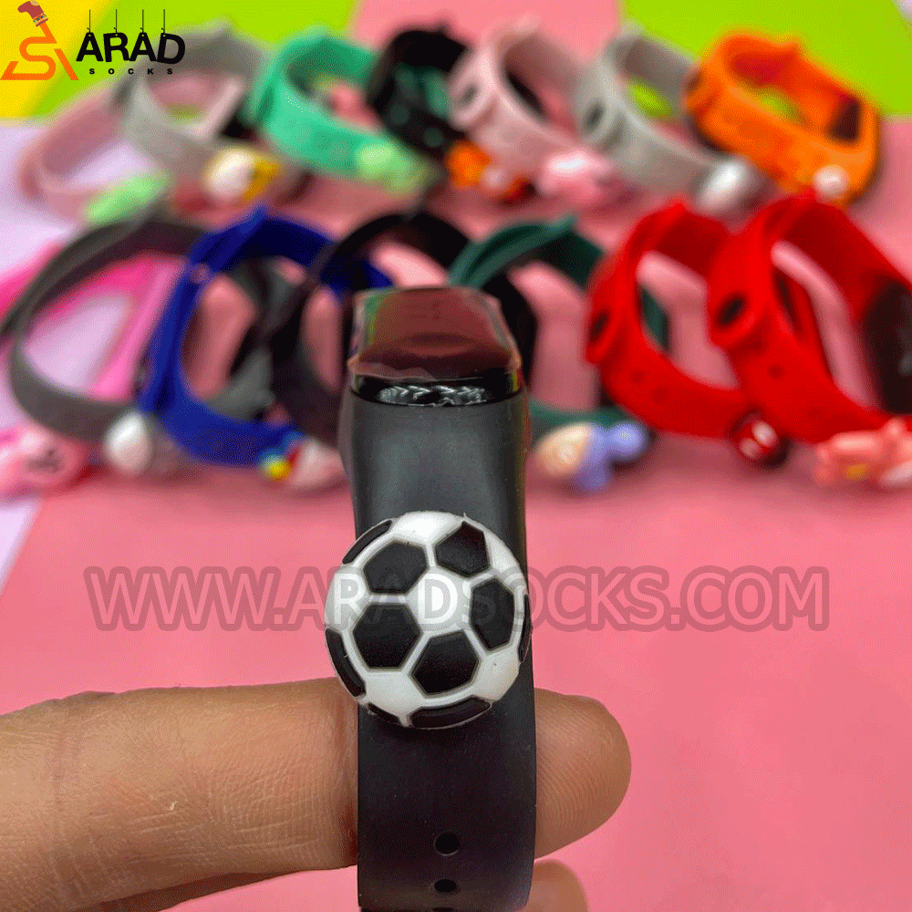 digital-watch6 ساعت دیجیتالی لمسی طرح توپ فوتبال - Image 1