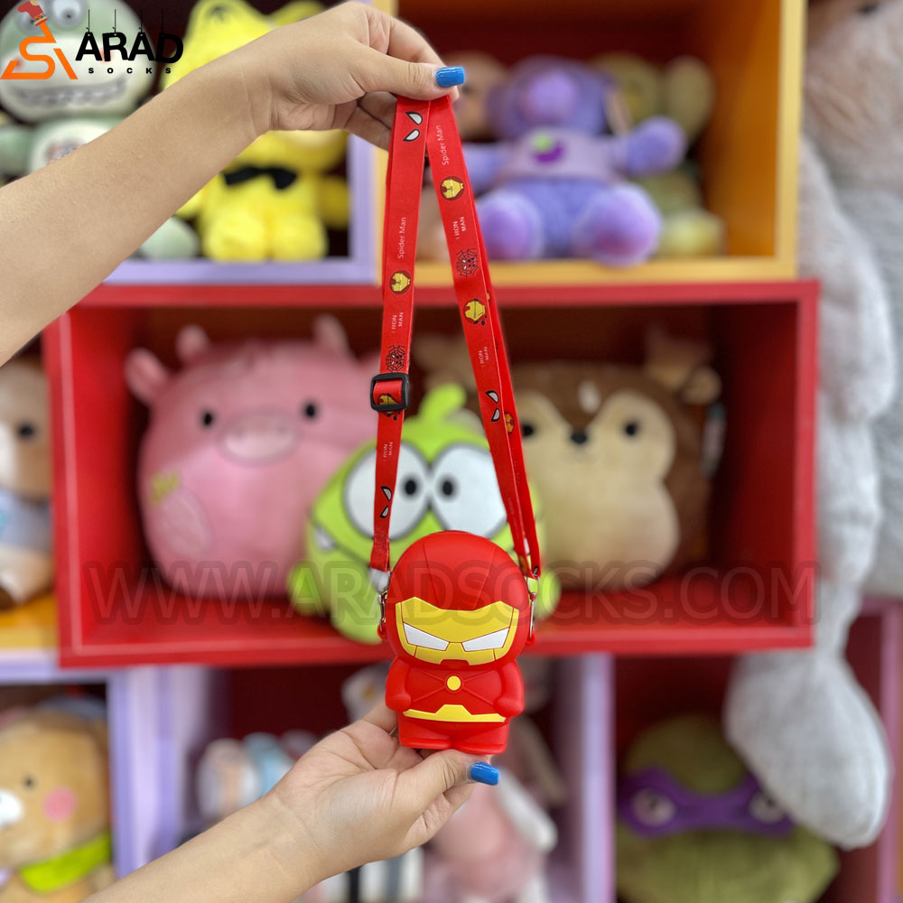 کیف سیلیکونی دوشی طرح مرد آهنی کیف سیلیکونی دوشی طرح مرد آهنی