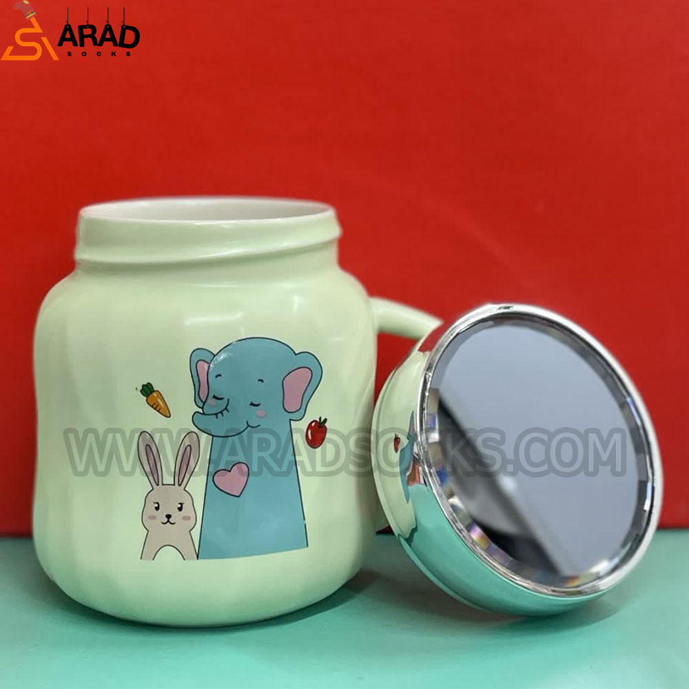 ماگ درب آینه ای طرح حیوانات سبز ماگ درب آینه ای طرح حیوانات سبز