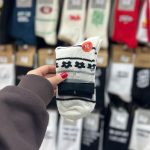 جوراب زمستانه بوکله مشکی سفید - Image 2