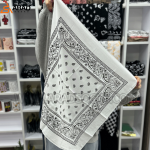 باندانا ترویس اسکات سفید