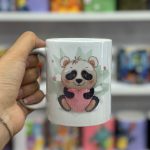 ماگ سرامیکی پاندا قلب به دست