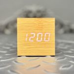 ساعت دیجیتالی طرح چوب مکعب