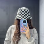 کلاه باکت مخمل طرح شطرنجی