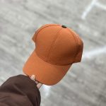 کلاه بیسبالی آجری