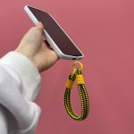 آویز موبایل بافت