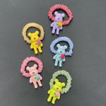 کش مو طرح خرس گل به دست