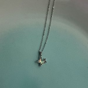 گردنبند پروانه
