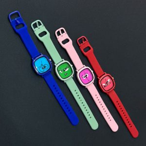 ساعت مچی درون بیرون