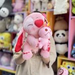 عروسک آنجل عروسک به دست