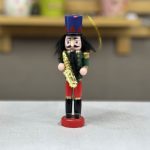 مجسمه سرباز فندق شکن - Image 3