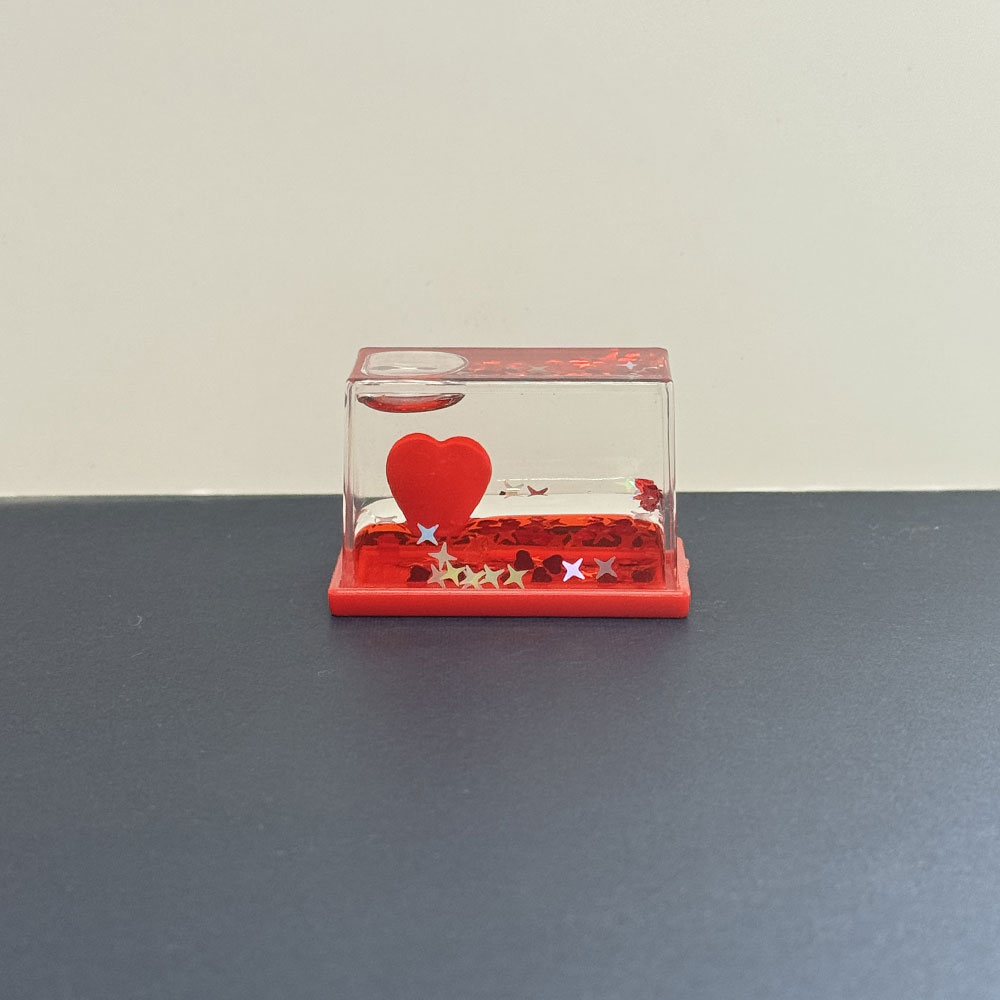 اکواریومی-قلب-ریز دکوری آکواریومی قلب - Image 1