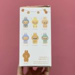 بلایند باکس لبوبو لباس دار شانسی  Have a seat - Image 4