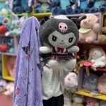 عروسک پتو بالشتی کرومی لباس چهارخونه - Image 2