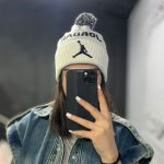 کلاه بافت پوم دار برند