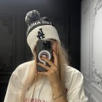 کلاه بافت پوم دار برند - Image 8