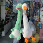 عروسک ایستاده غاز و دایناسور