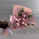 دسته گل بافت شیپوری گلبهی سبز