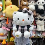 عروسک پتو بالشتی کیتی لباس چهارخونه - Image 2